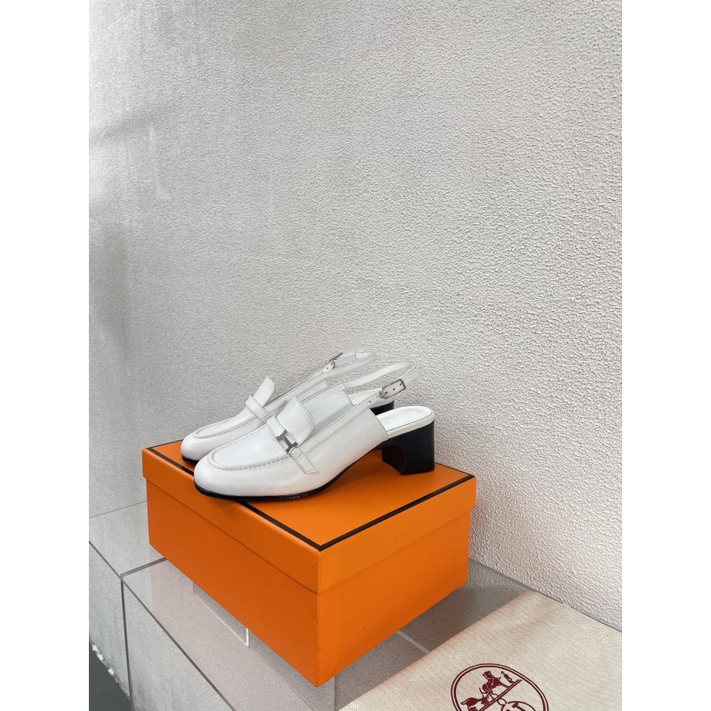 H**mes slippers